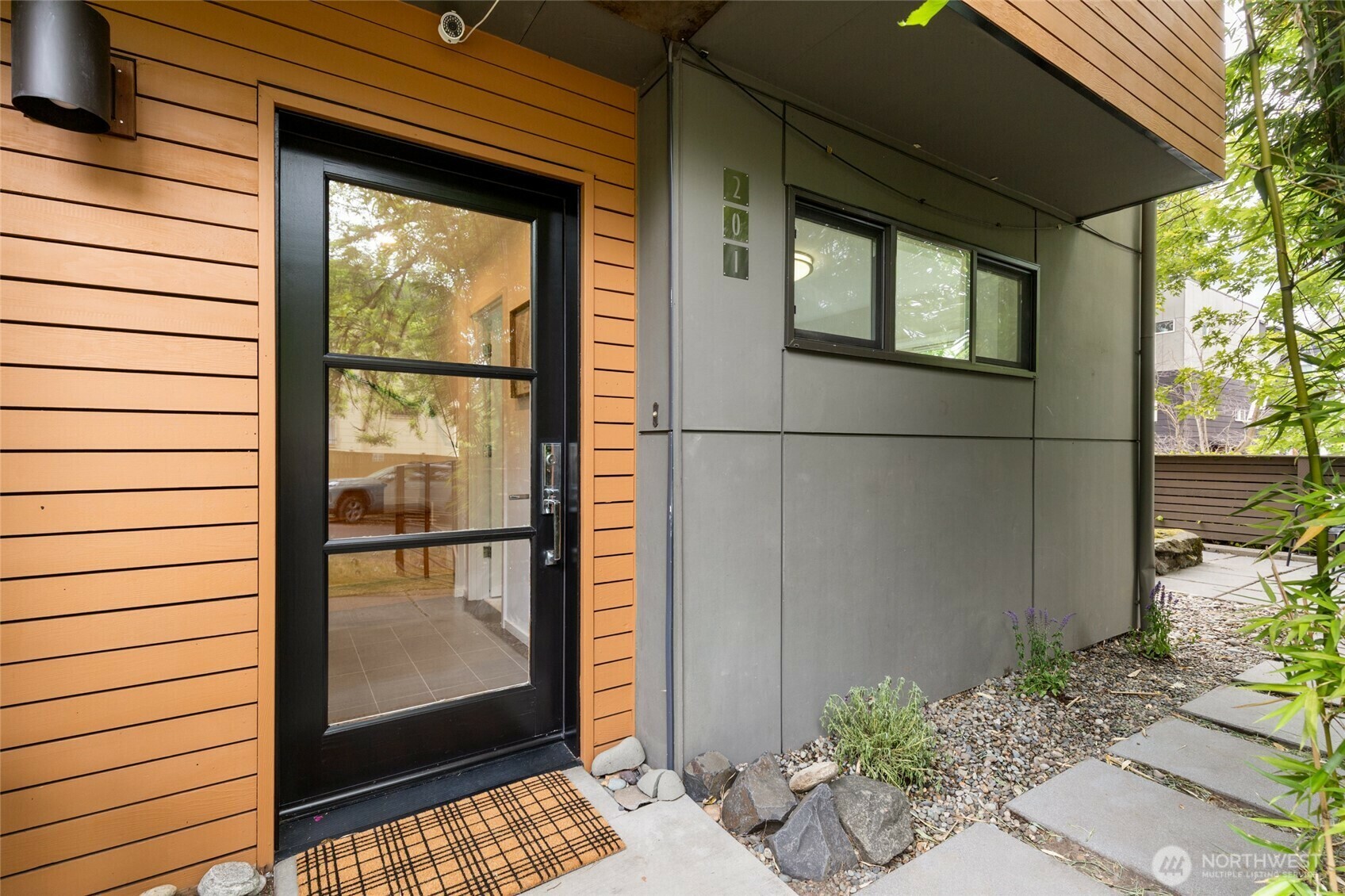 Property Photo: 201 20th Avenue E WA 98112