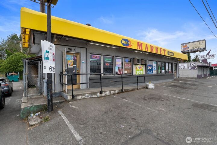 Property Photo:  9618  Pacific Avenue  WA 98444 