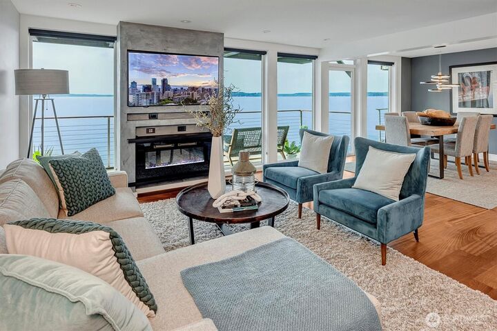 3717  Beach Drive SW 207  Seattle WA 98116 photo