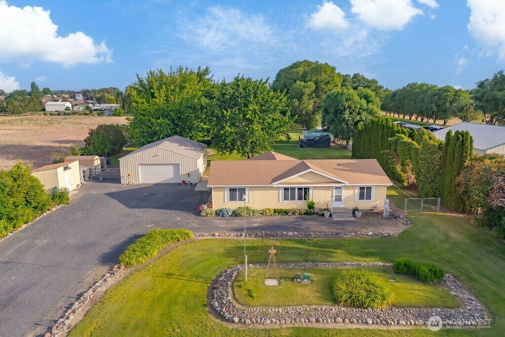 Property Photo: 7357 Wild Goose Lane NE WA 98837
