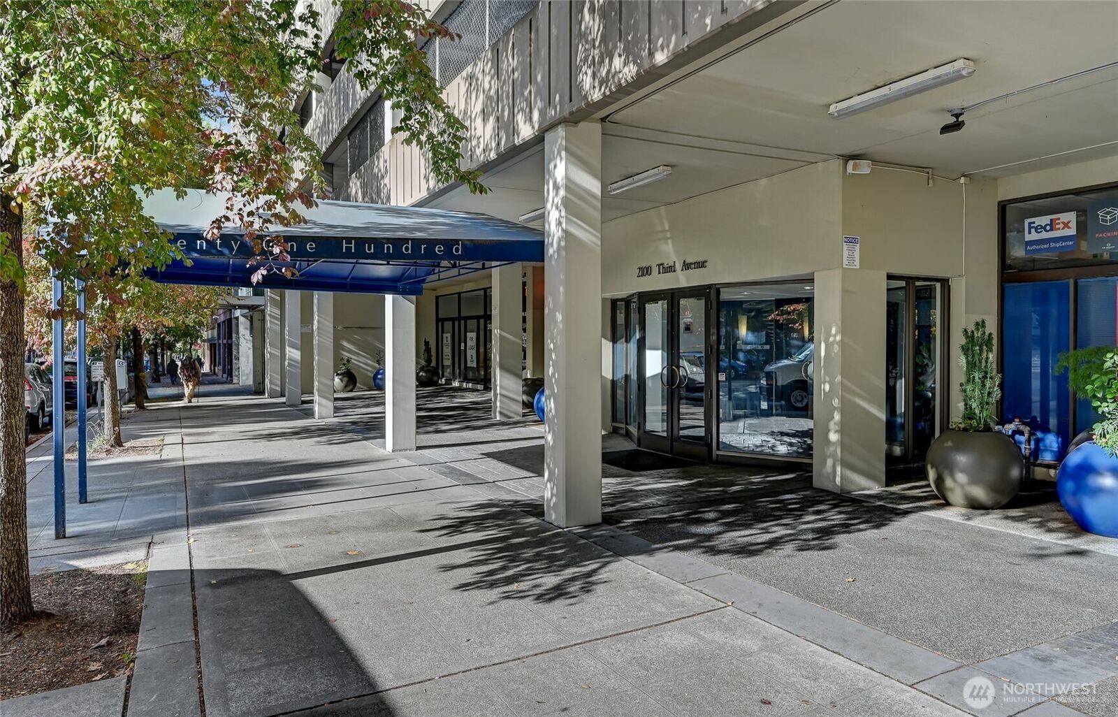 Property Photo: 2100 3rd Avenue 1802 WA 98121