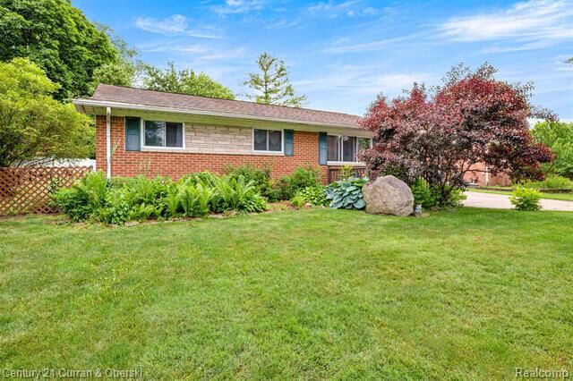 Property Photo: 35740 Marrocco Street MI 48035