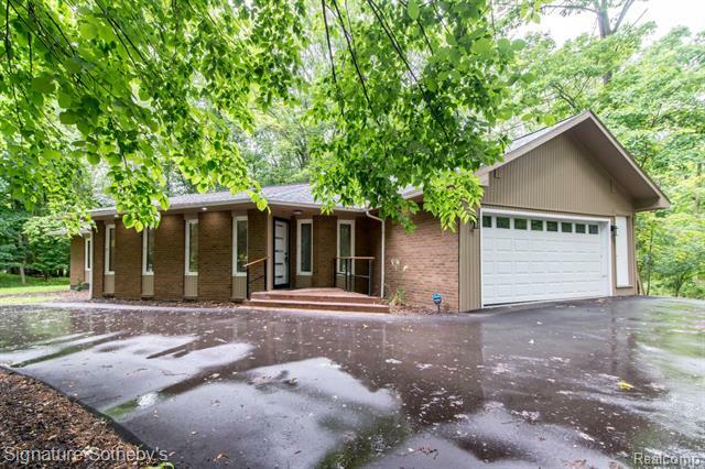 23415 Beech Road  Southfield MI 48033 photo