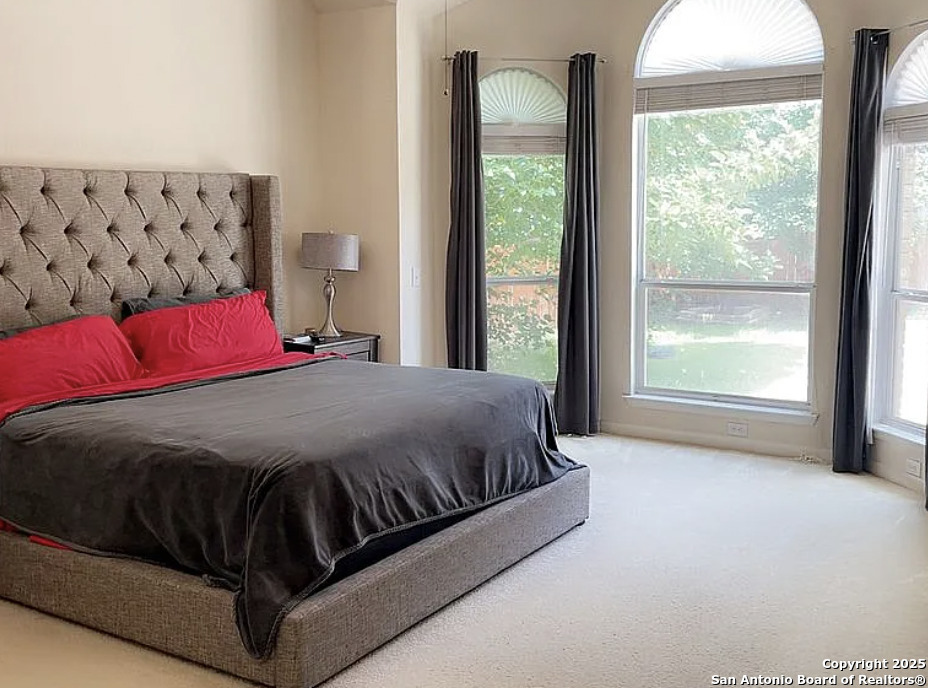 Property Photo: 819 Steubing Oaks TX 78258