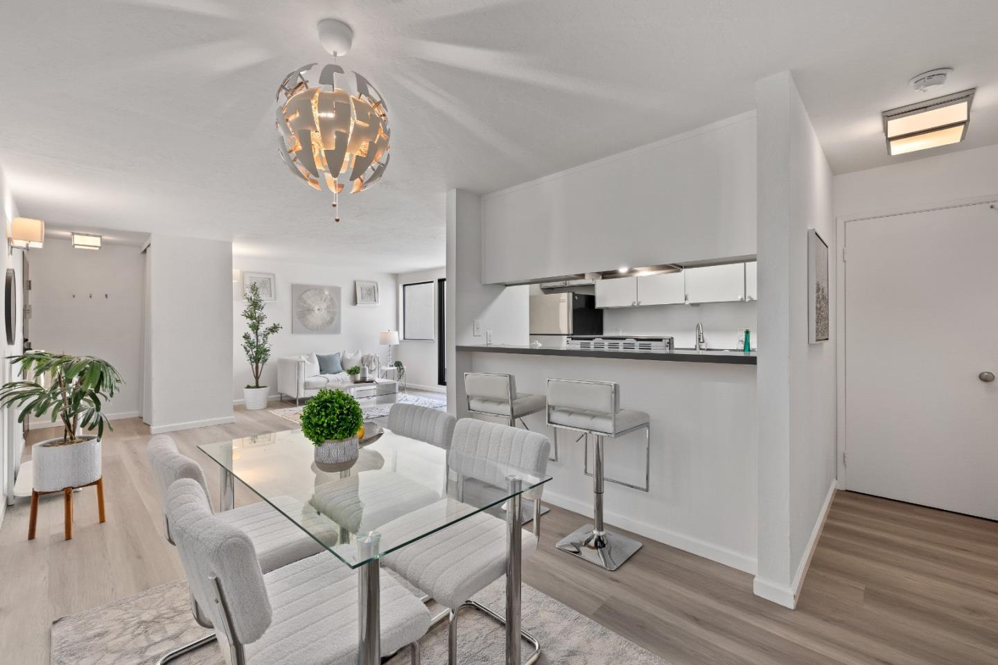 Property Photo:  1 Appian Way 715-11  CA 94080 