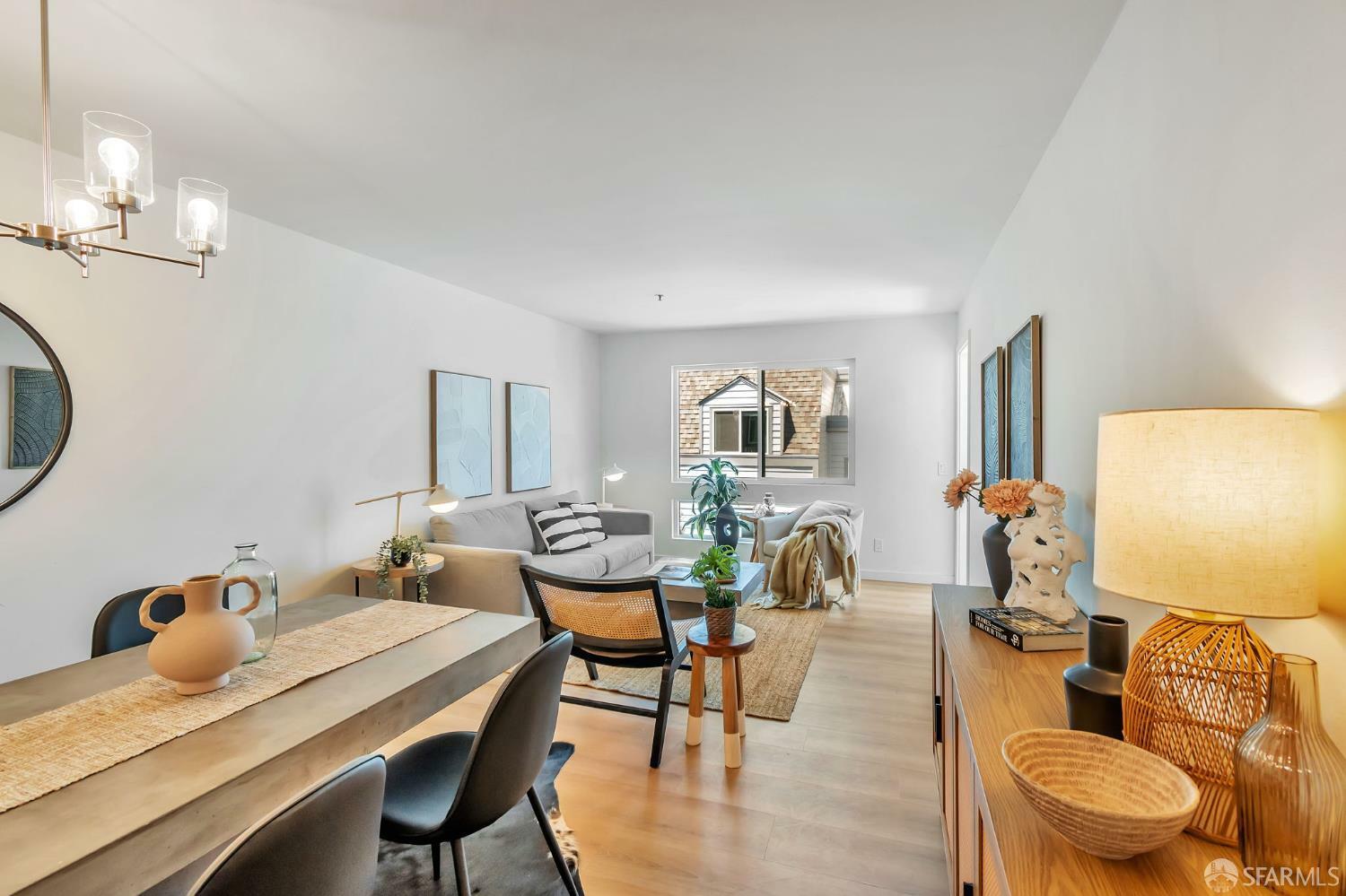 Property Photo: 6400 Christie Avenue 4415 CA 94608