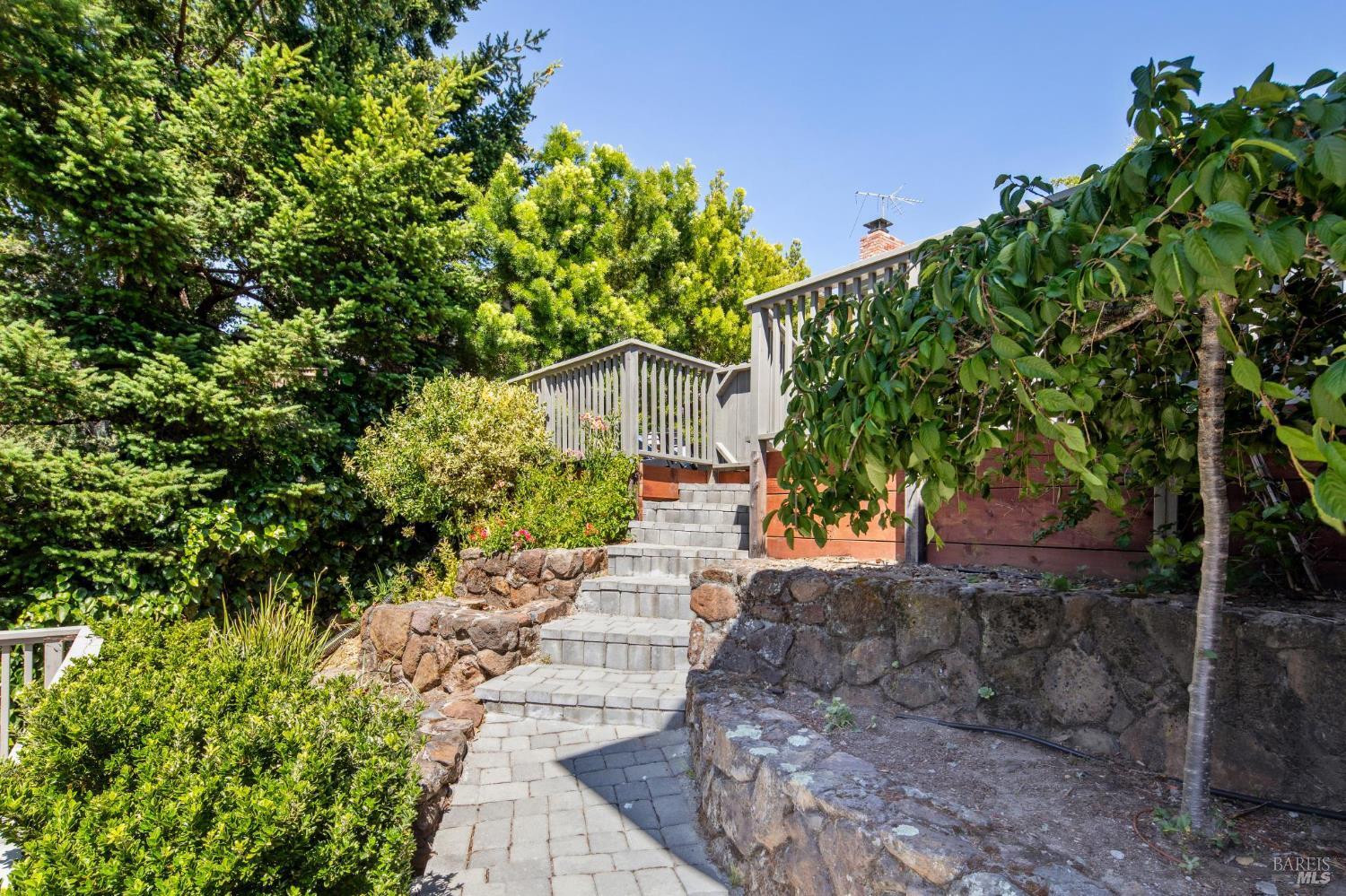 Property Photo: 60 Corte De Sabla CA 94904