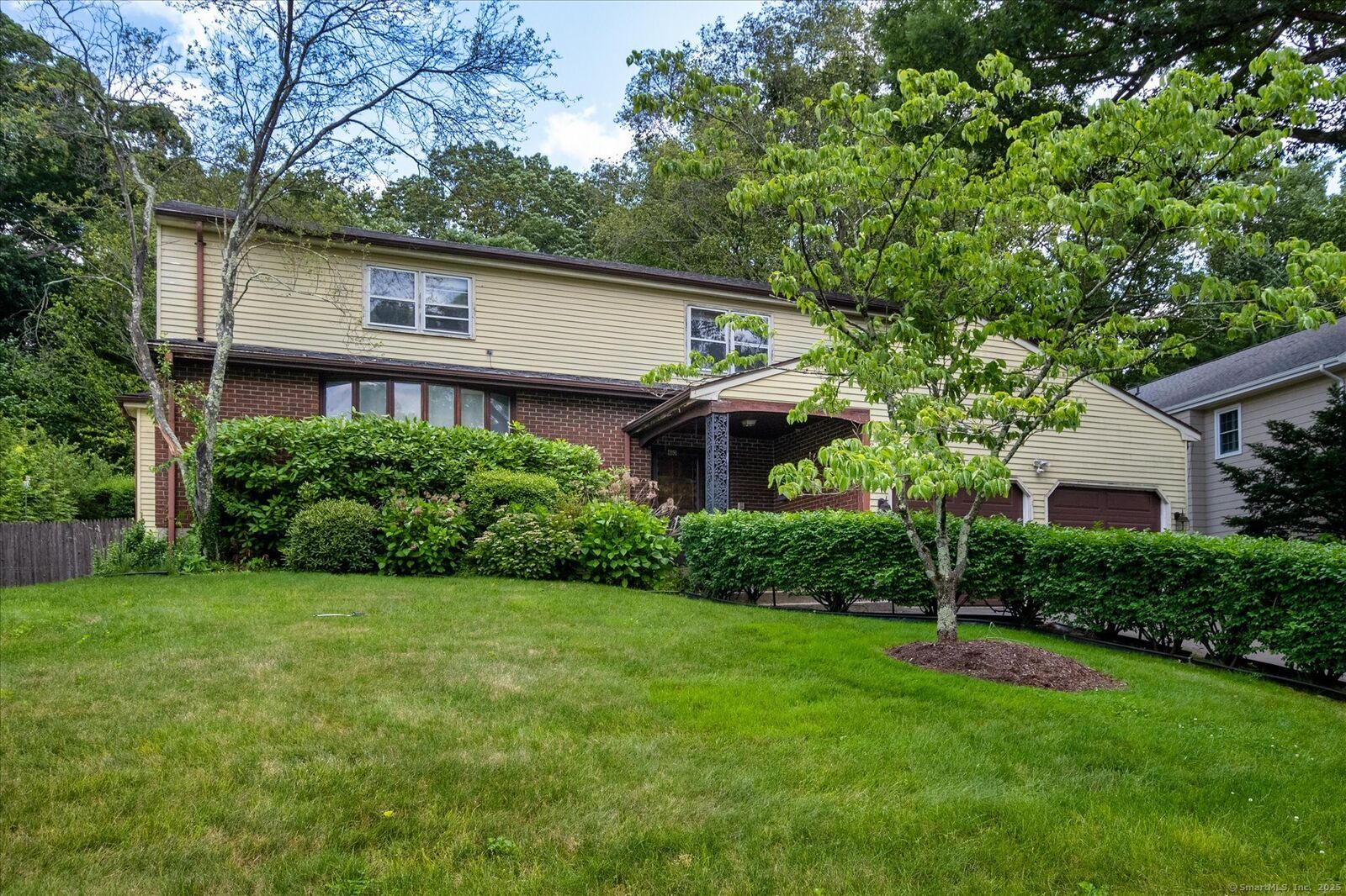 Property Photo:  60 Fox Chase Lane  CT 06107 