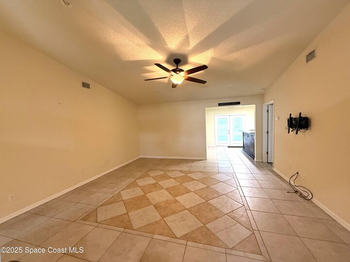 Property Photo:  1116 Glancy Avenue NW  FL 32907 
