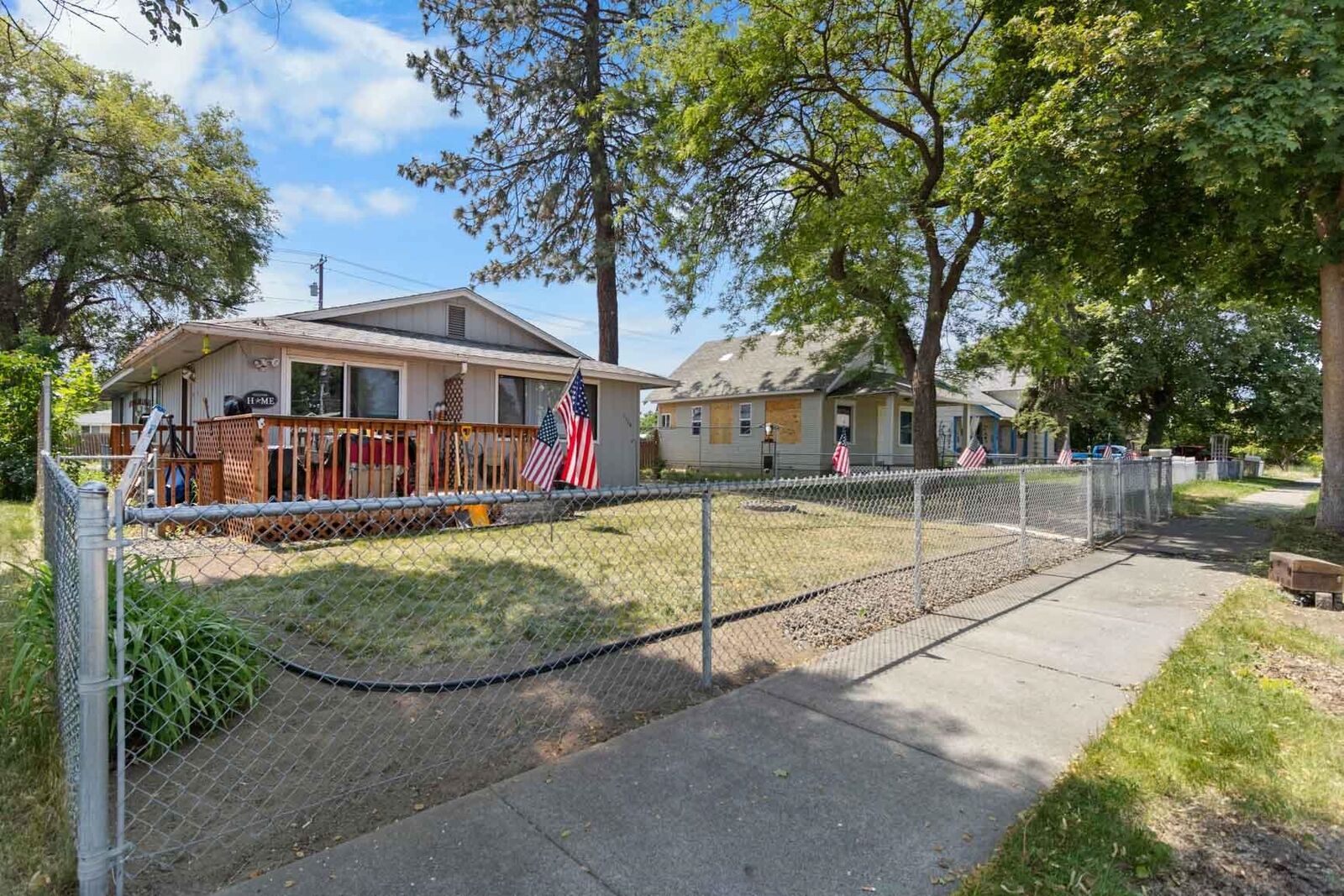 Property Photo:  1116-1118 E Nebraska Ave  WA 99208 