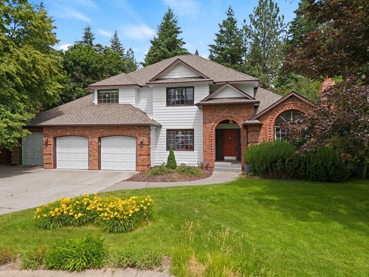 Property Photo: 13419 N Whitehouse Ct WA 99208