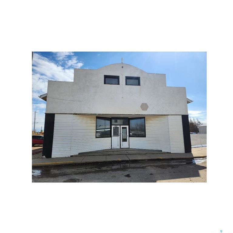Property Photo: 705 Main Street SK S0E 1W0