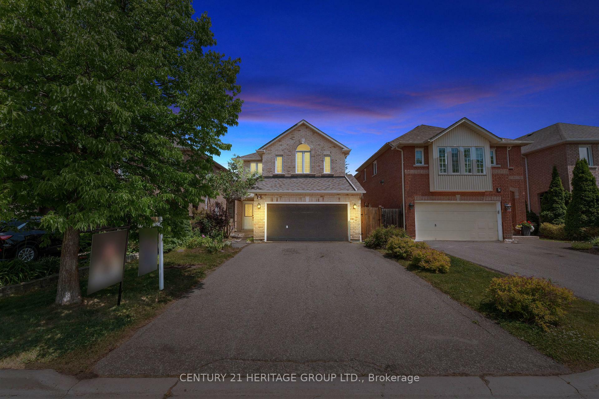 Property Photo:  9 Headwater Crescent  ON L4E 4G1 