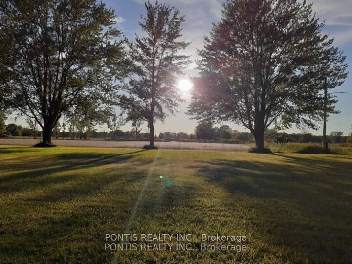 Photo de la propriété: 7059 Dufferin Avenue ON N8A 4N3