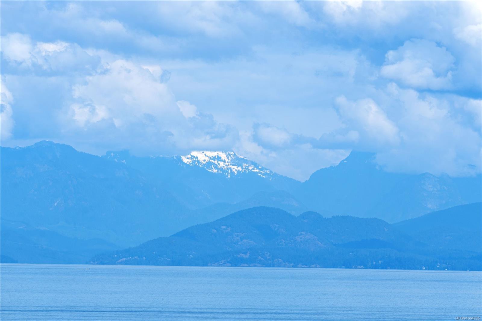 Property Photo: 5948 Waldbank Rd BC V9V 1C8