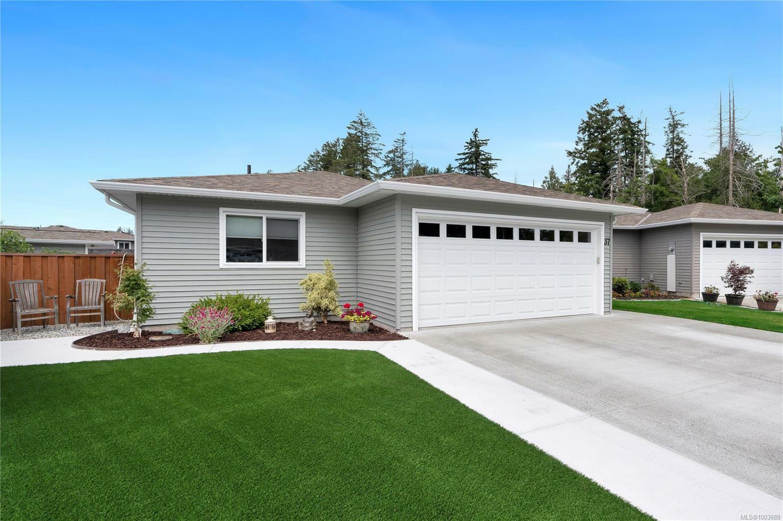 Property Photo: 7586 Tetayut Rd 37 BC V8M 0B4