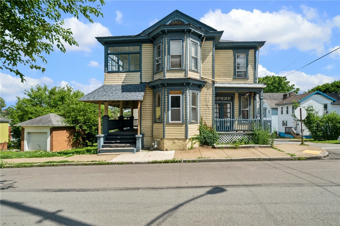 Property Photo: 316 W 3rd St PA 15601