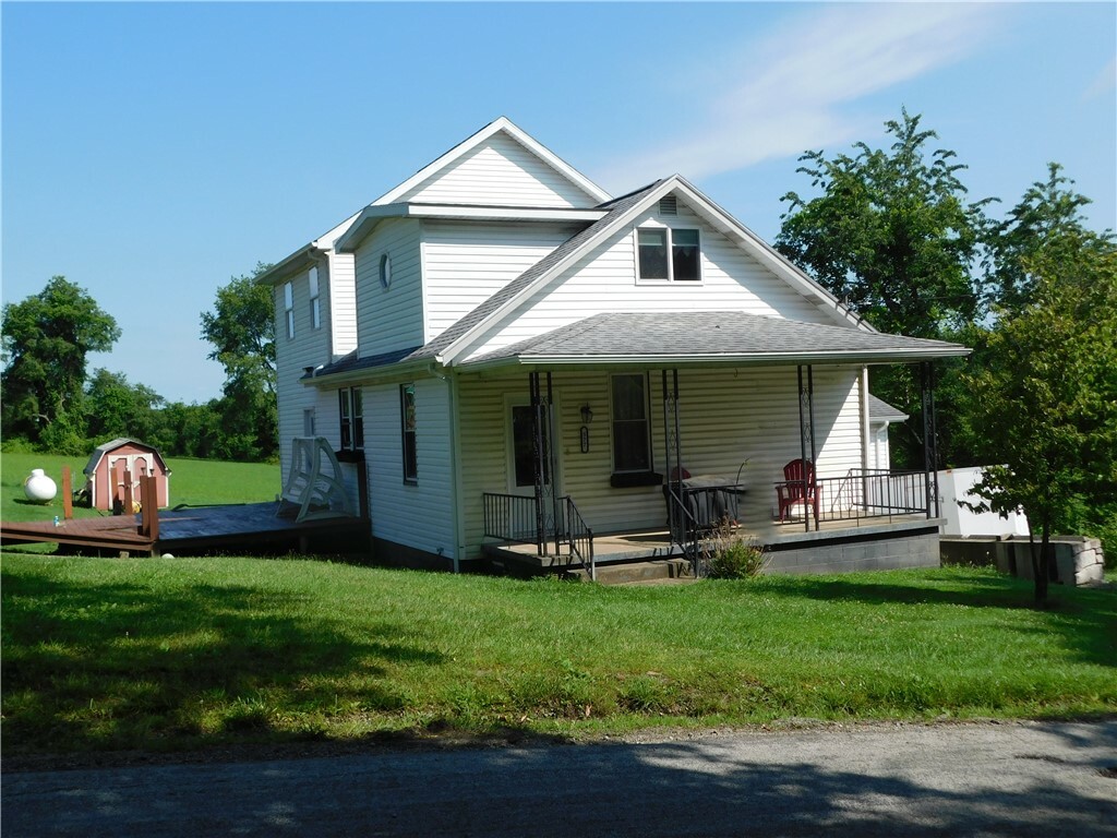 Property Photo: 577 Woodside Old Frame Road PA 15478