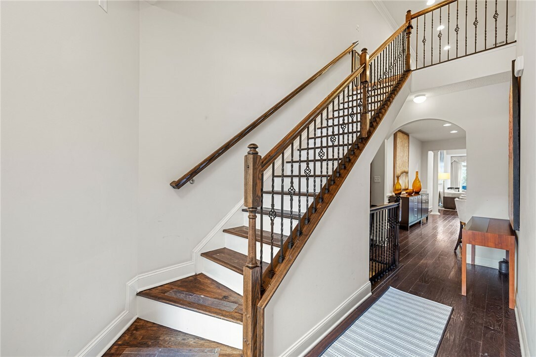 Property Photo: 433 Fairmont Dr PA 15090