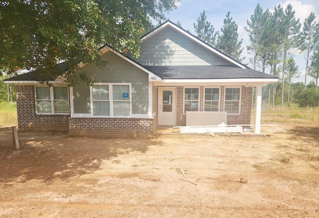 Property Photo: 906 Lockett Station Road GA 31721