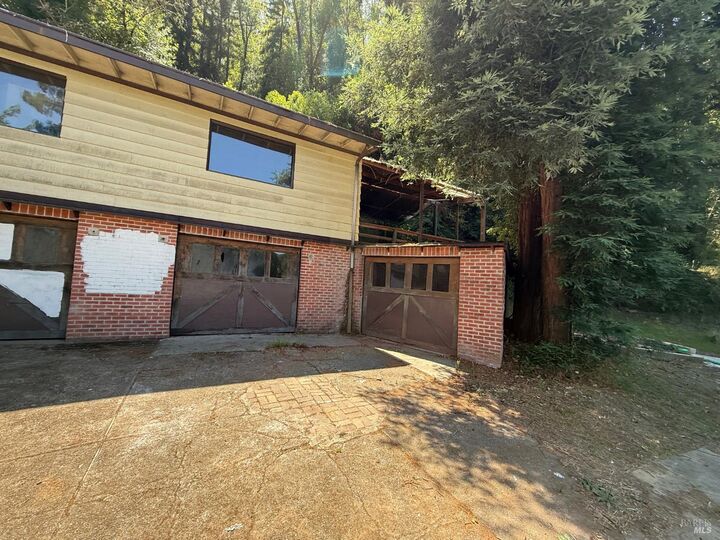 Property Photo:  3435 Redwood Road  CA 94558 