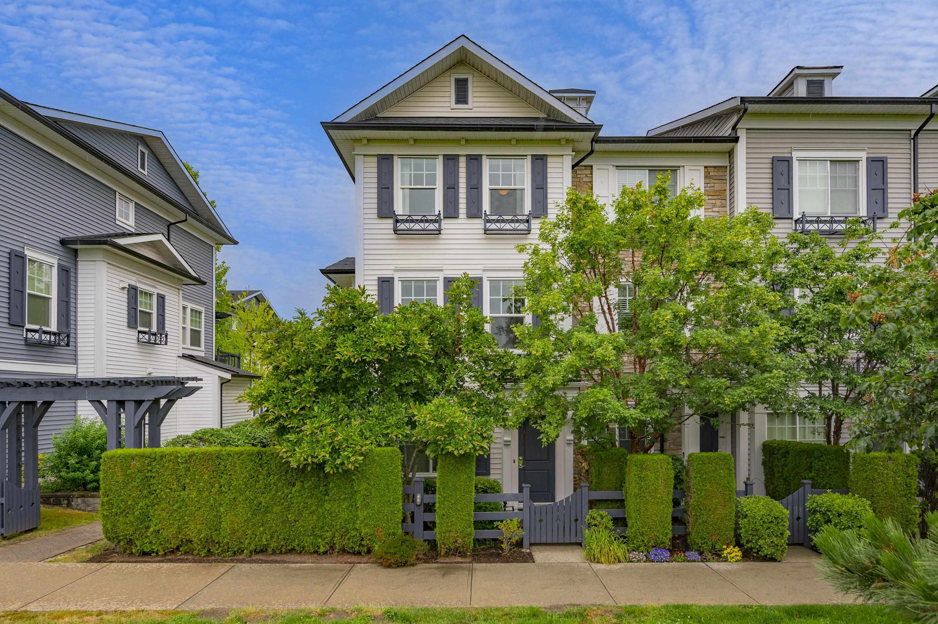 Property Photo: 7348 192A Street 9 BC V4N 6J2