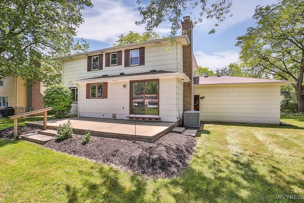 Property Photo: 79 Pin Oak Circle NY 14072
