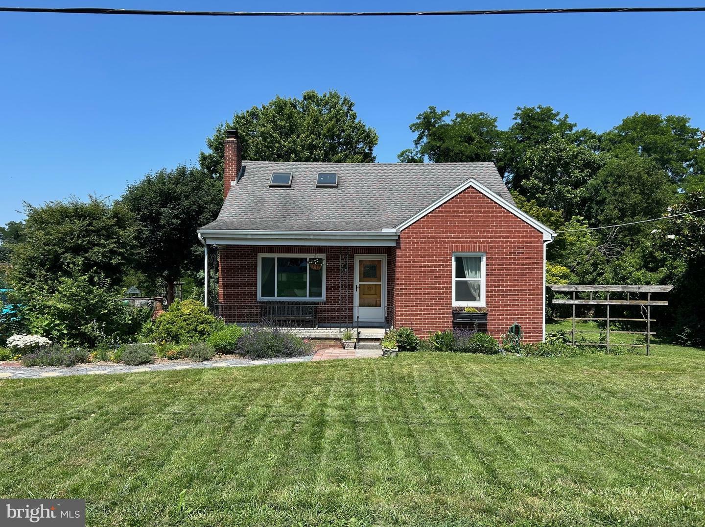 867 Elm Street  Bressler PA 17113 photo