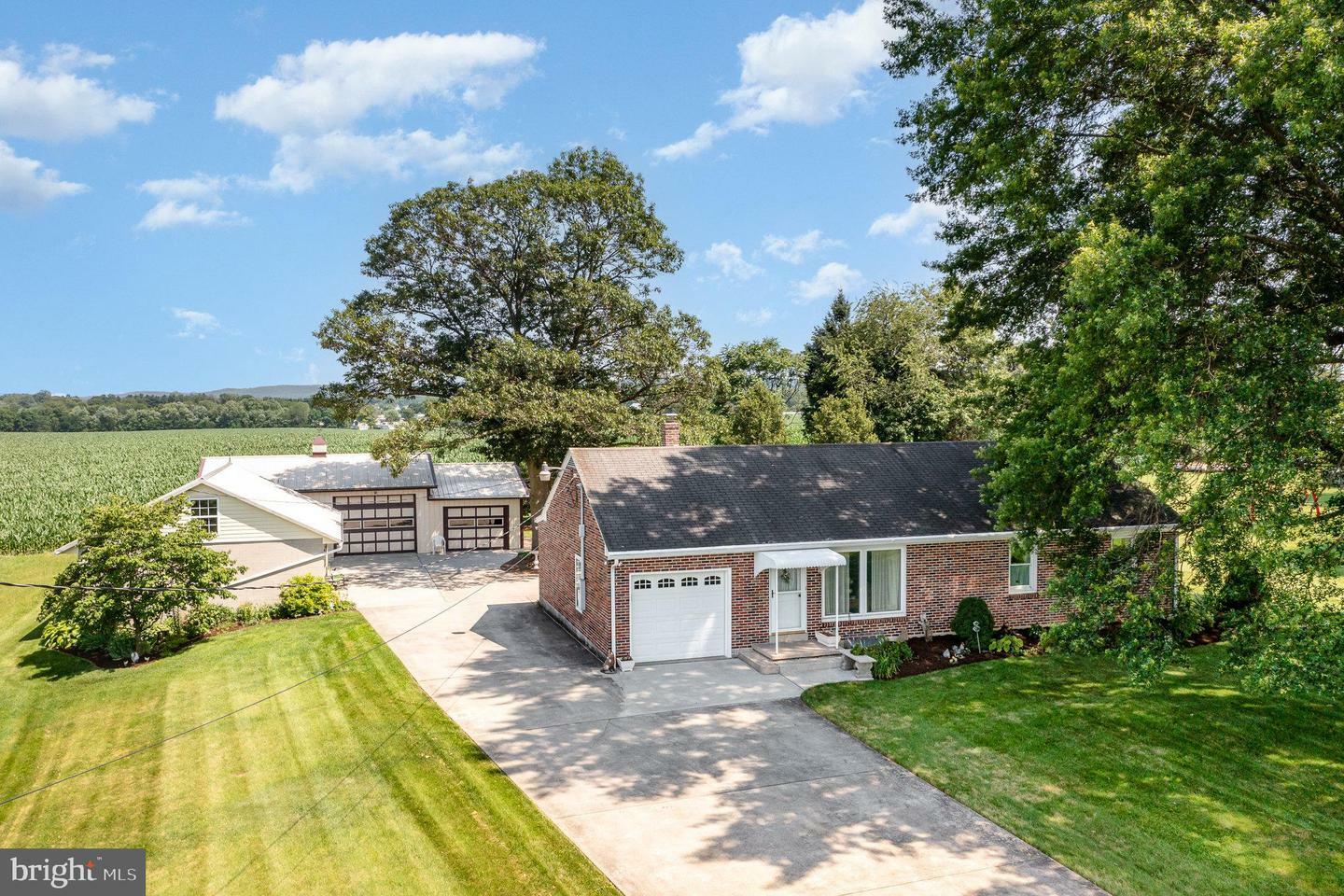 Property Photo: 880 Hoffer Road PA 17003