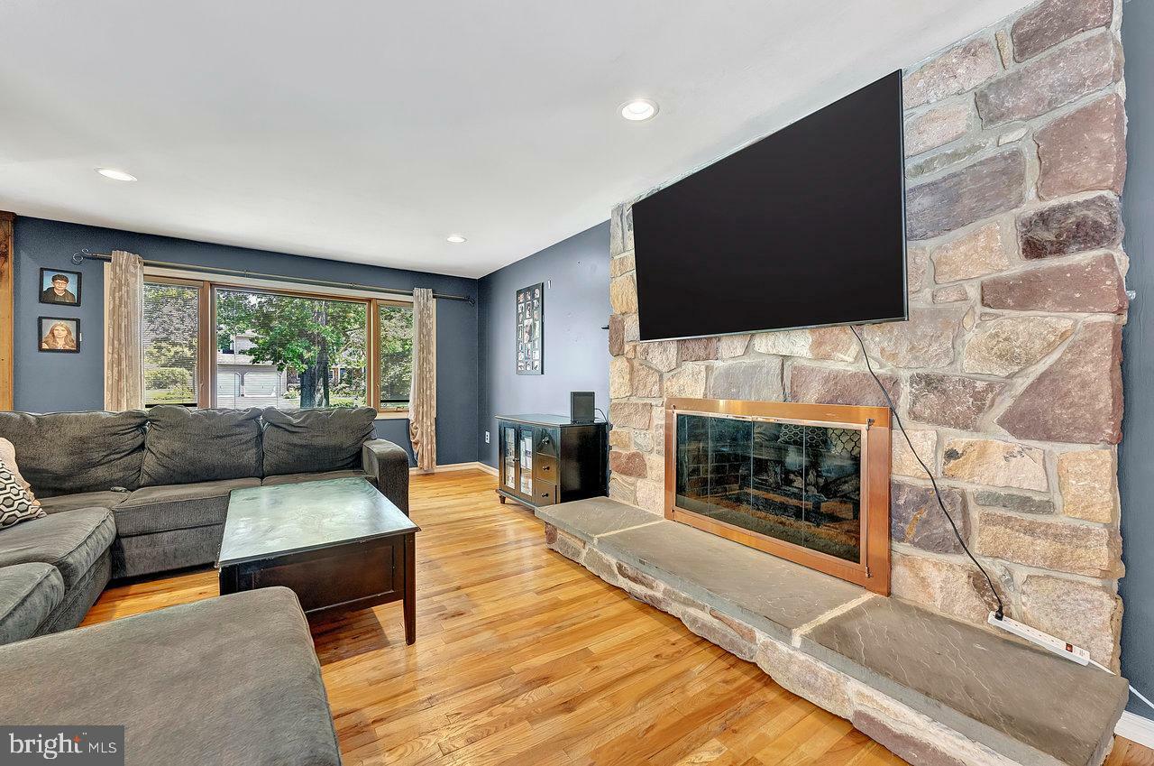 Property Photo: 5 Dolphin Lane NJ 08619