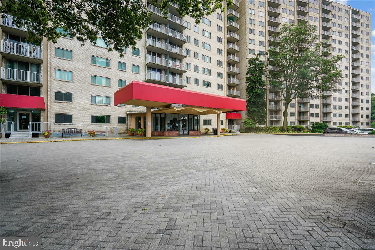 Property Photo: 2500 N Van Dorn 326 VA 22302