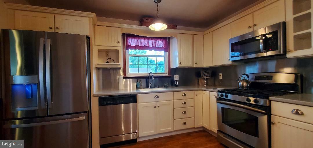 Property Photo: 204 Lakeside Drive NJ 08028