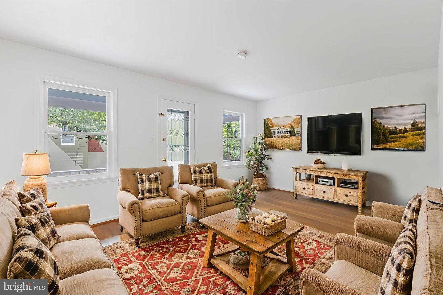 Property Photo:  413 Grove Avenue  MD 20880 