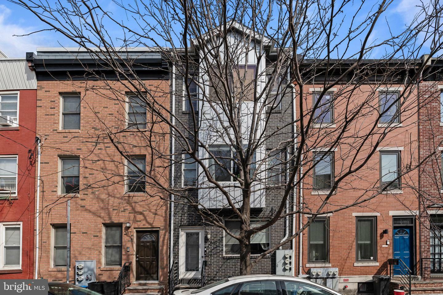 Property Photo: 2115 Carpenter Street 1 PA 19146