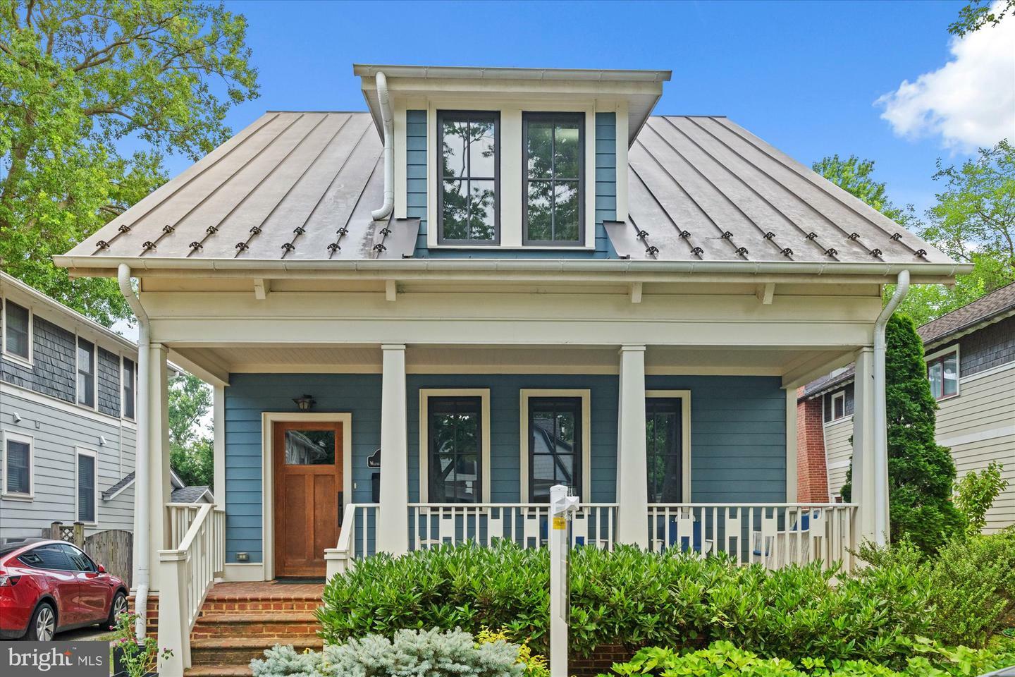 Property Photo:  9 E Walnut Street  VA 22301 