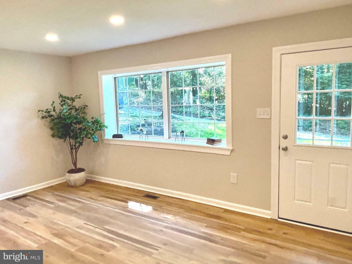 Property Photo: 237 Oakridge Drive WV 25425
