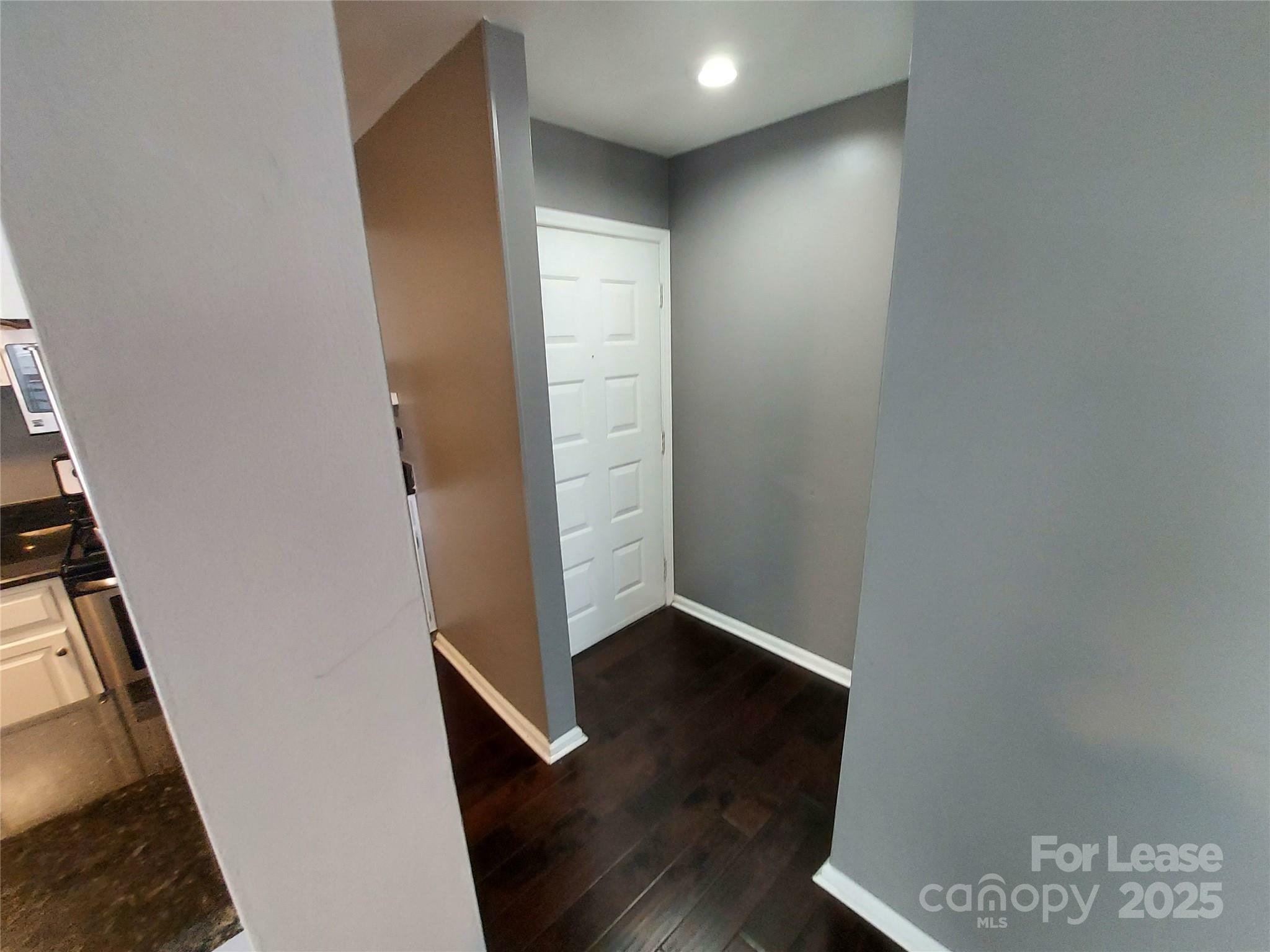 Property Photo: 226 Queens Road 68 NC 28204