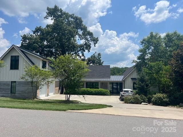 Property Photo:  25 Wandering Oaks Way  NC 28805 