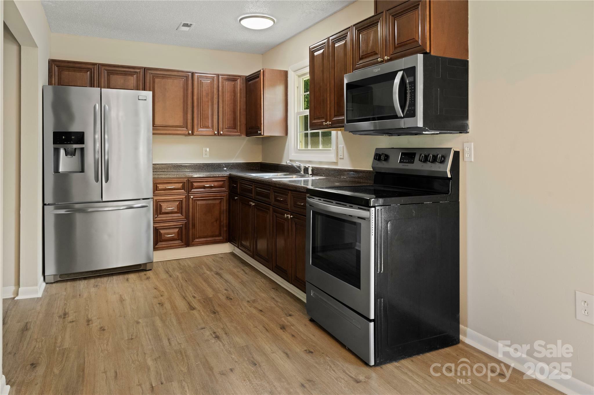 Property Photo:  1218 Milan Road  NC 28216 