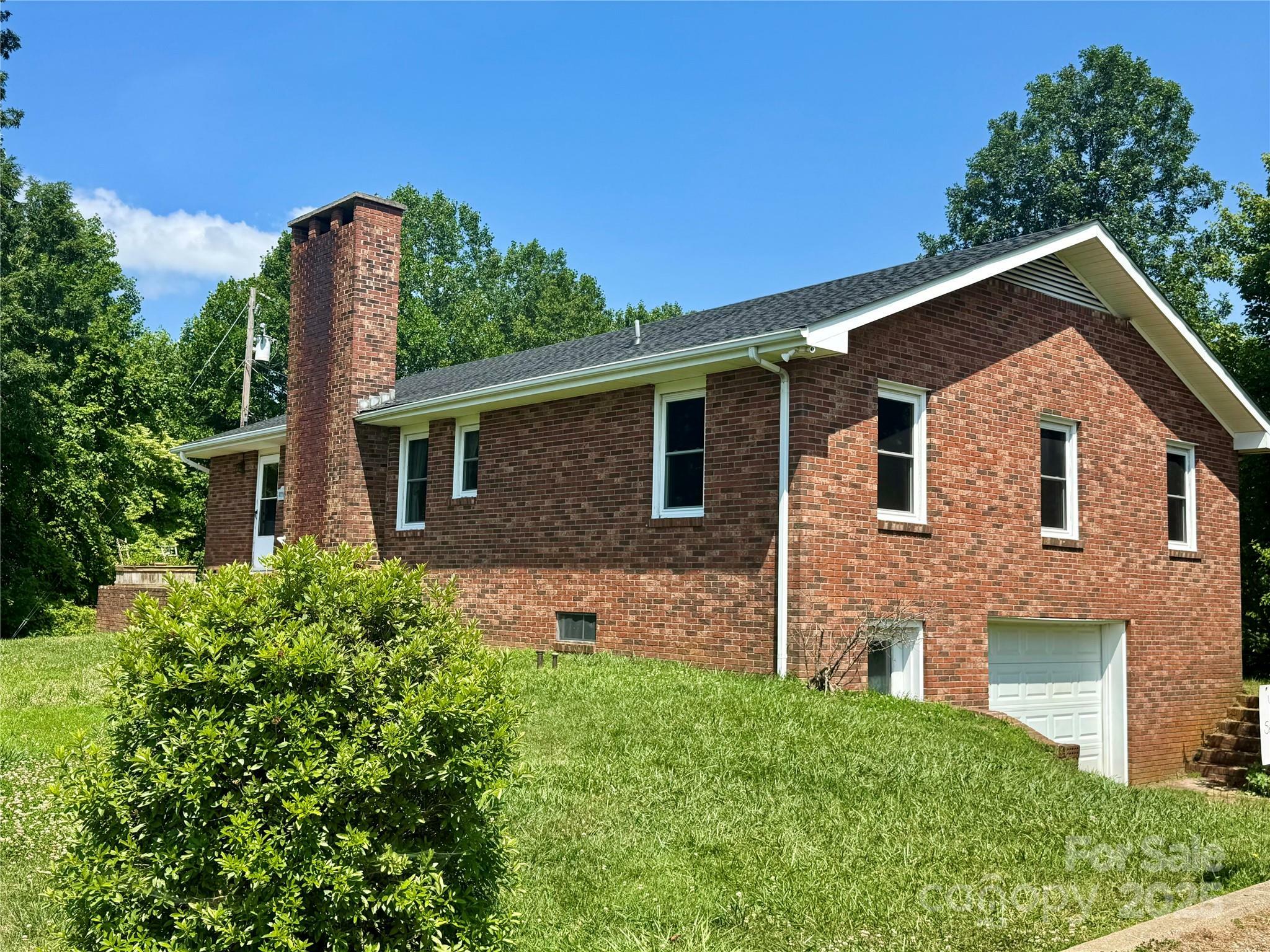 Property Photo: 6369 Pinnacle Mountain Road NC 28806