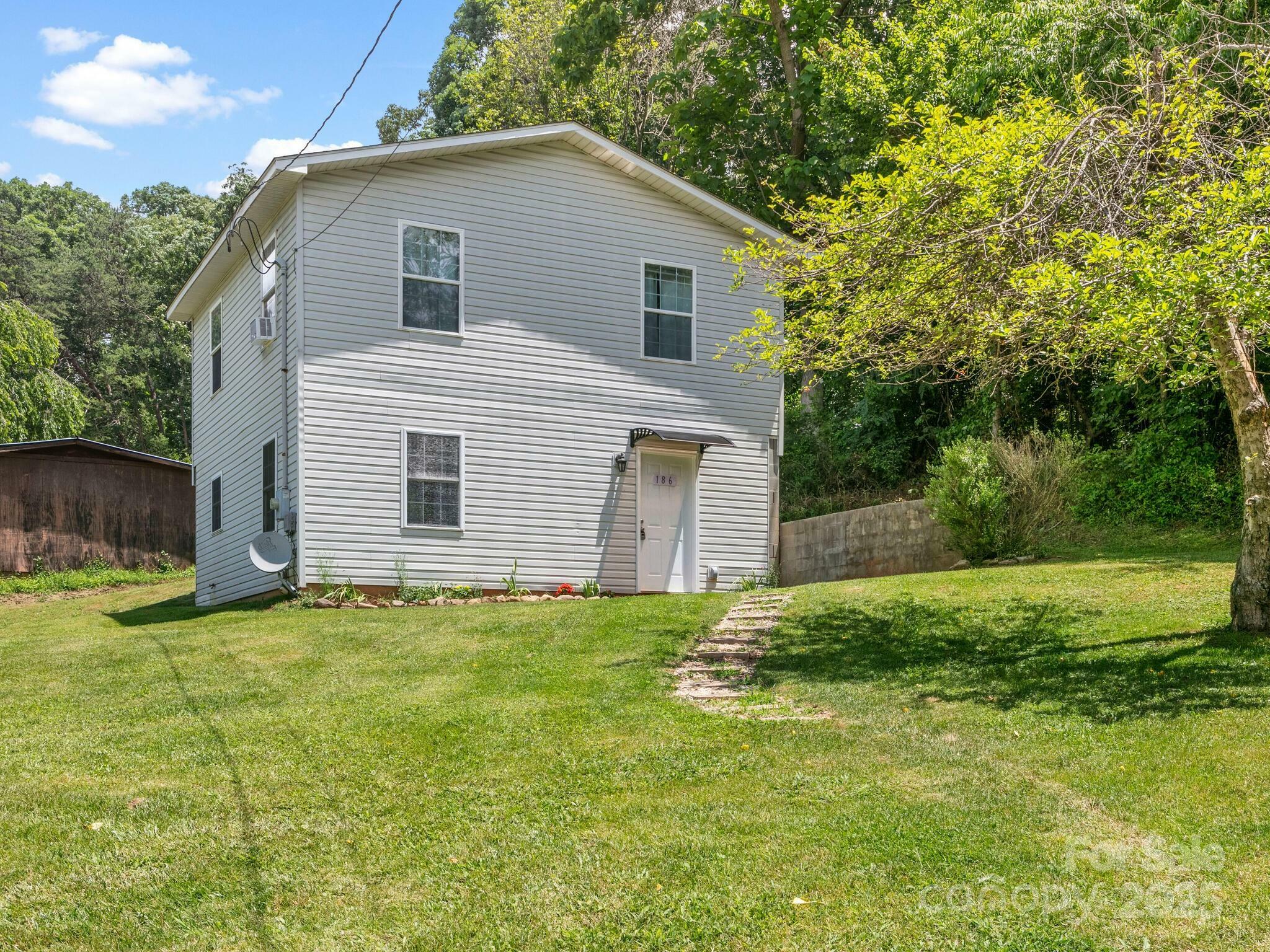 Property Photo: 186 Wiggins Road B NC 28715