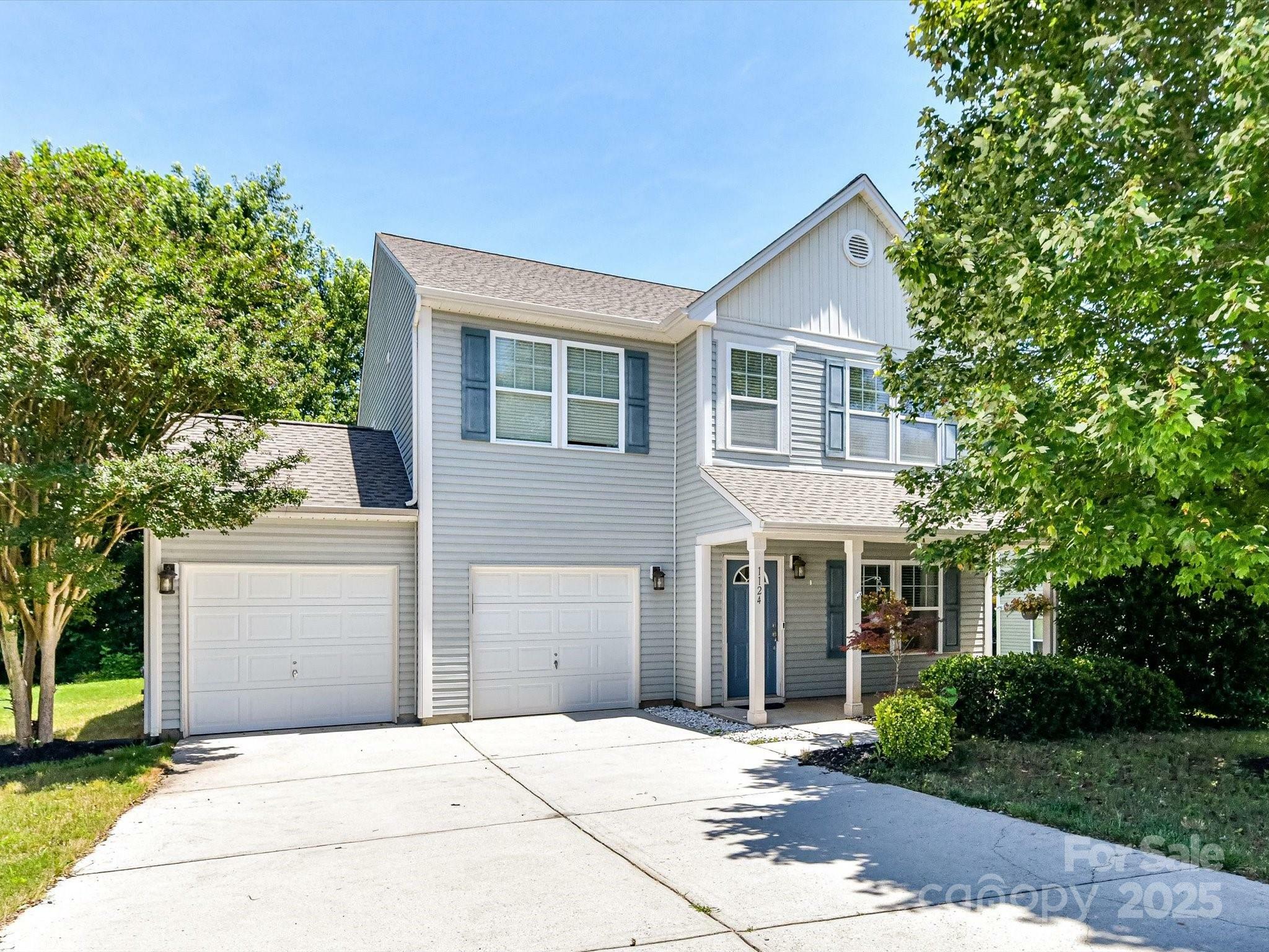 Property Photo: 1124 Hunter Street NC 28677