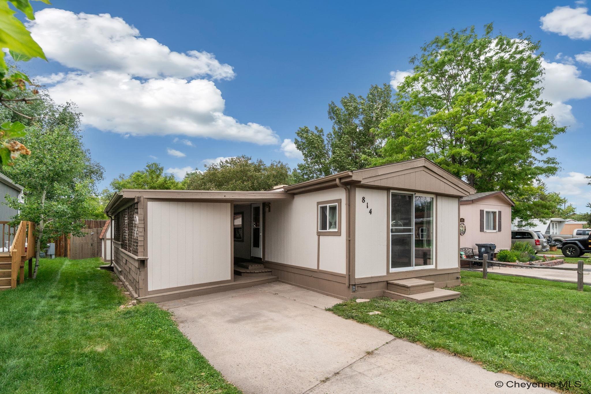 Property Photo: 814 Covered Wagon WY 82007