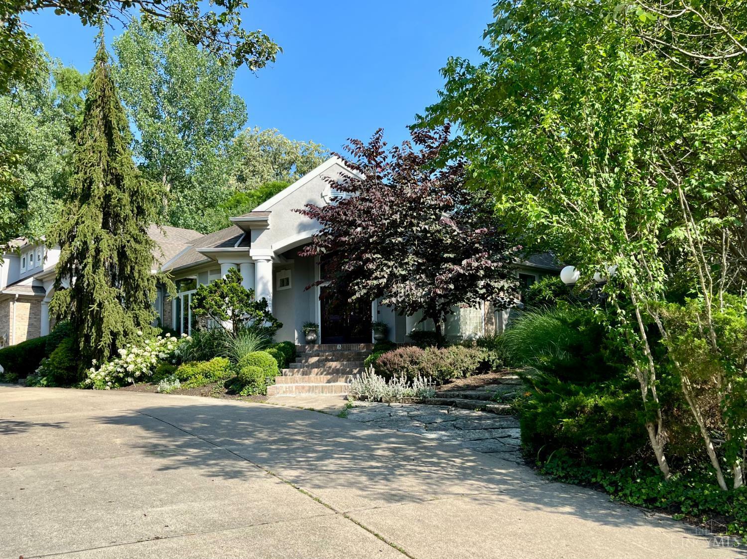 Property Photo: 3 Cloister Court OH 45208