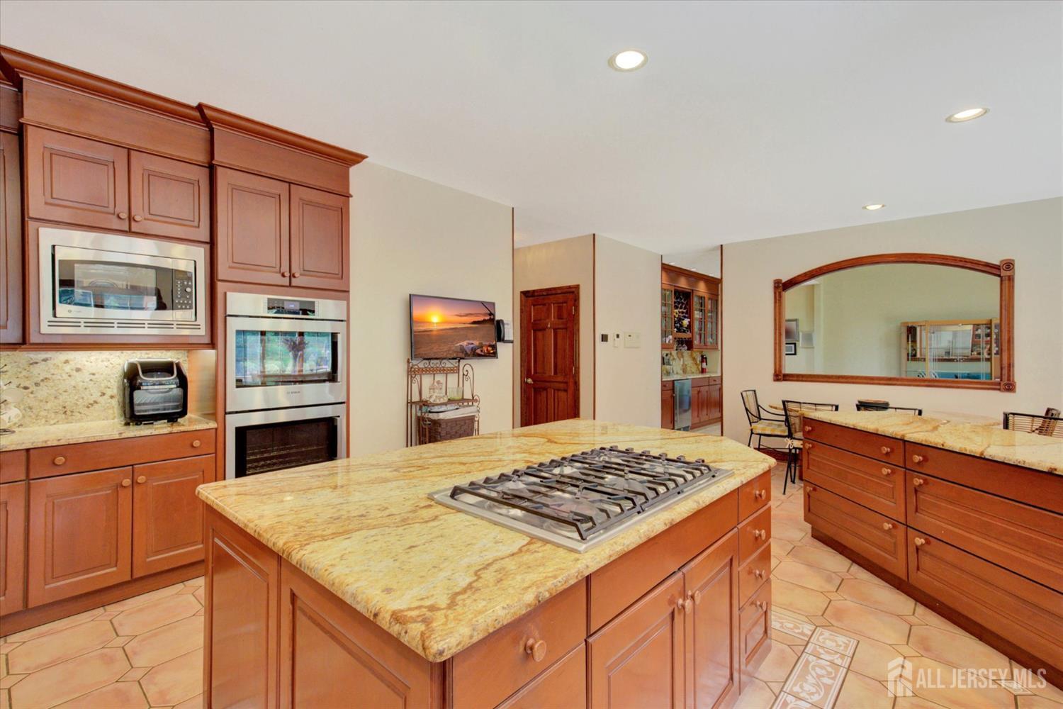 Property Photo:  27 Parkwood Lane  NJ 07920 
