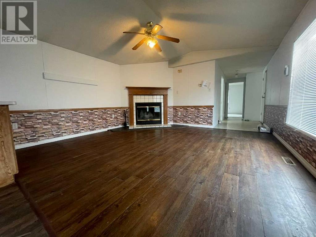 Property Photo: 109 2nd Street West SK S0M 3A0