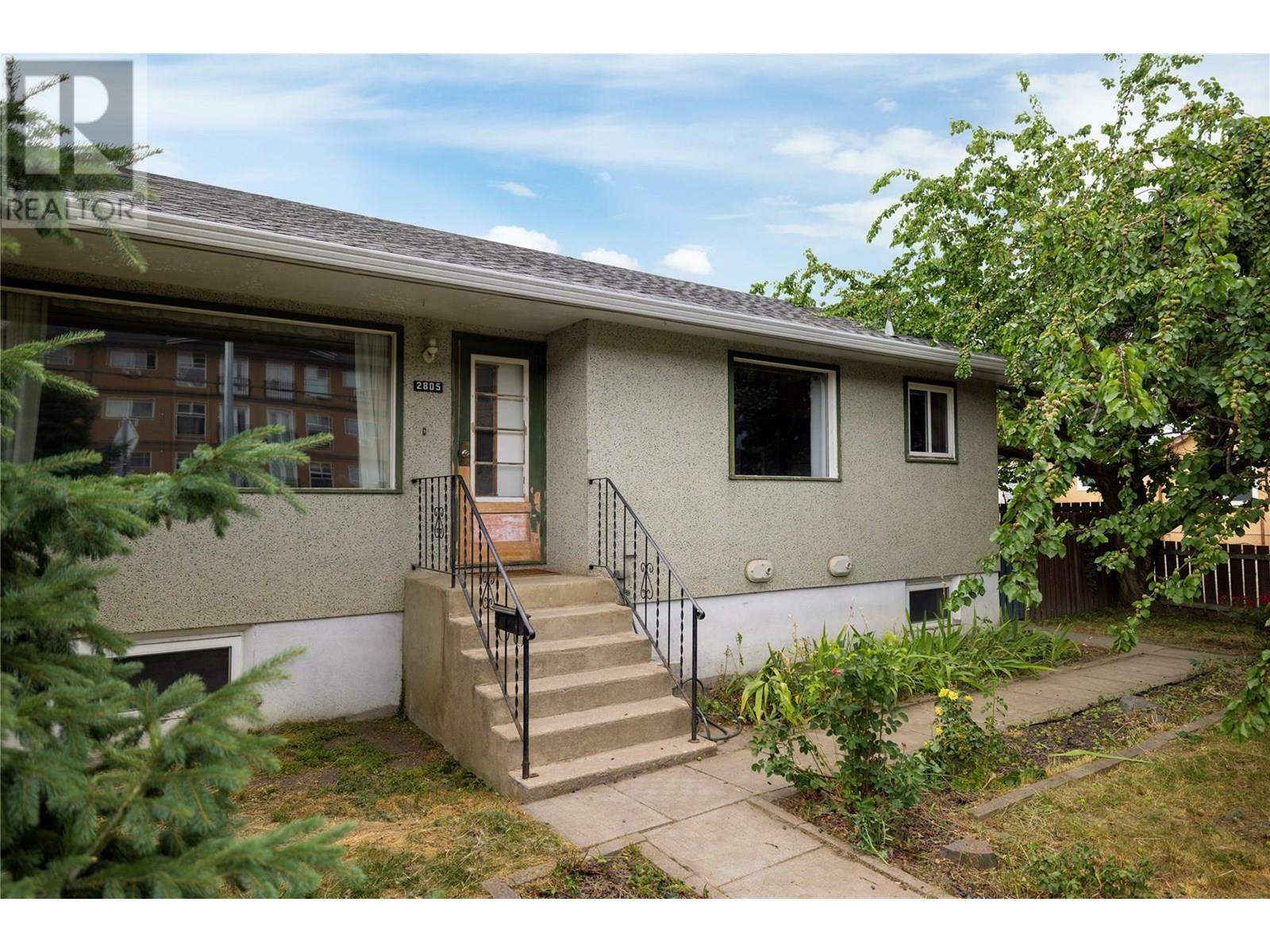 Property Photo: 2805 39 Avenue BC V1T 3C2