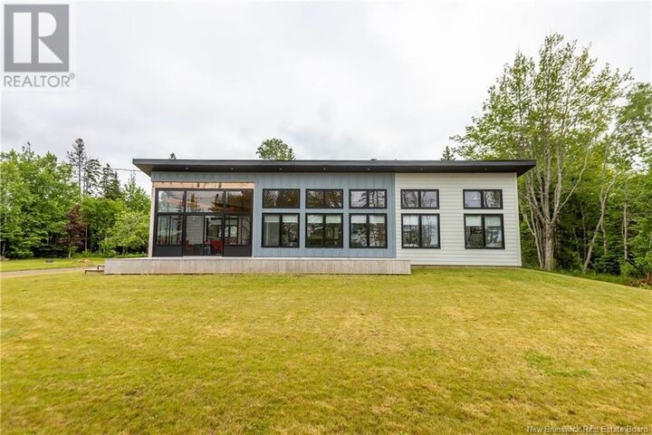 Property Photo:  6 Wood'S Beach Lane  NB E4M 1N1 