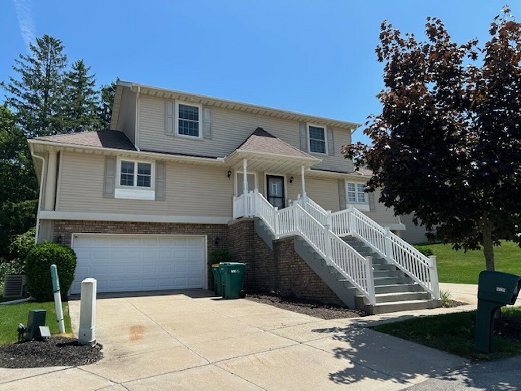 6129 Glen Eagles Drive  Erie PA 16509 photo