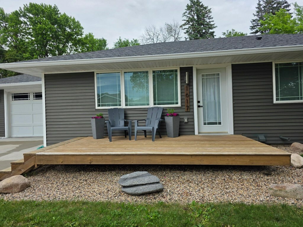 Property Photo:  1617 N 27th Street  IA 50501 